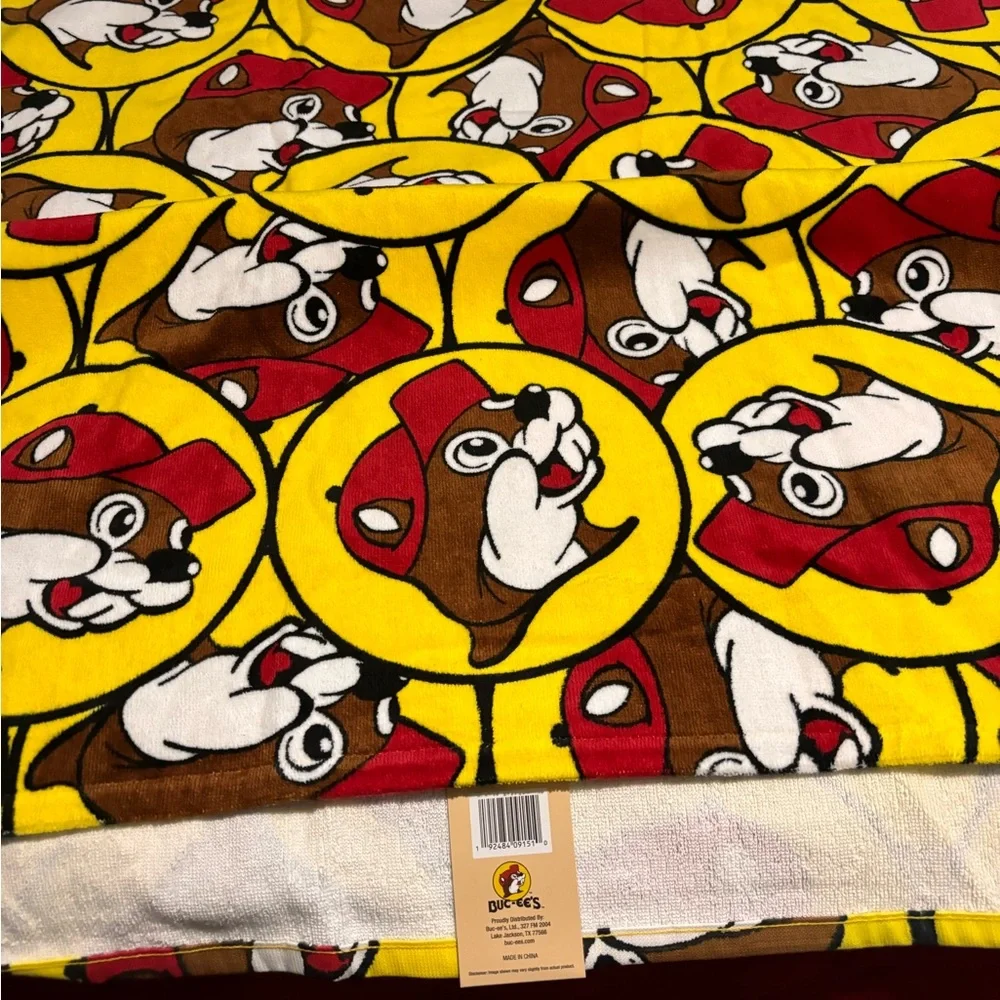 Buc-ee’s beach towel